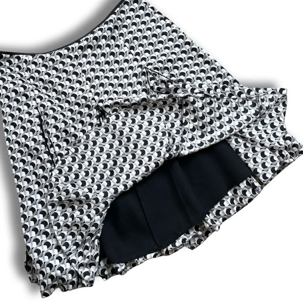 Grey Geo Print Flounce Skirt Size 6 • NWT